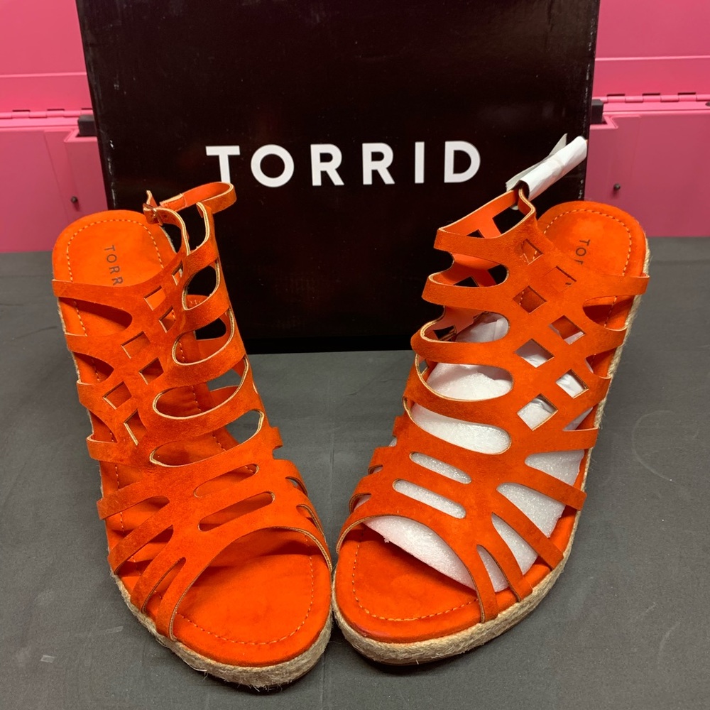 Torrid Wedges (13W)